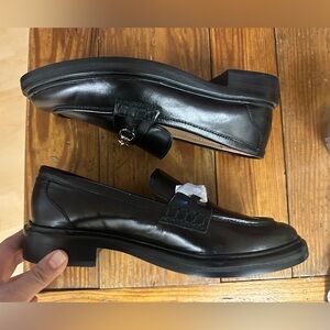Madewell
The Vernon Bit Hardware loafer